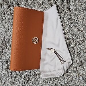 Tory B Sunglasses case